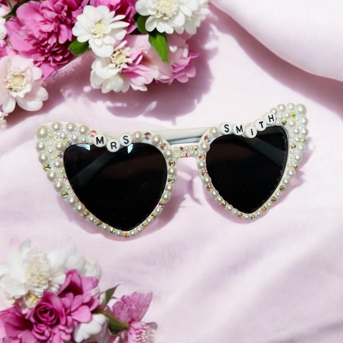 Customized Bride To Be Rhinestone Heart Shaped Pearl Sunglasses, Bachelorette Party, Groom Bridal Sunglasses Wedding, Bridal Shower