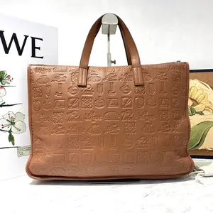 Pre-owned Loewe Leather Shoulder Bags 7.8'' R3159 Shoulder Bag C5436341743 0602 T2 Ella