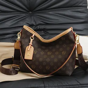 High-end Fashion Large Capacity Tote Bag for Women 2025 New Vintage Print Commuter Shoulder Bag Crossbody Bag for Women PU material