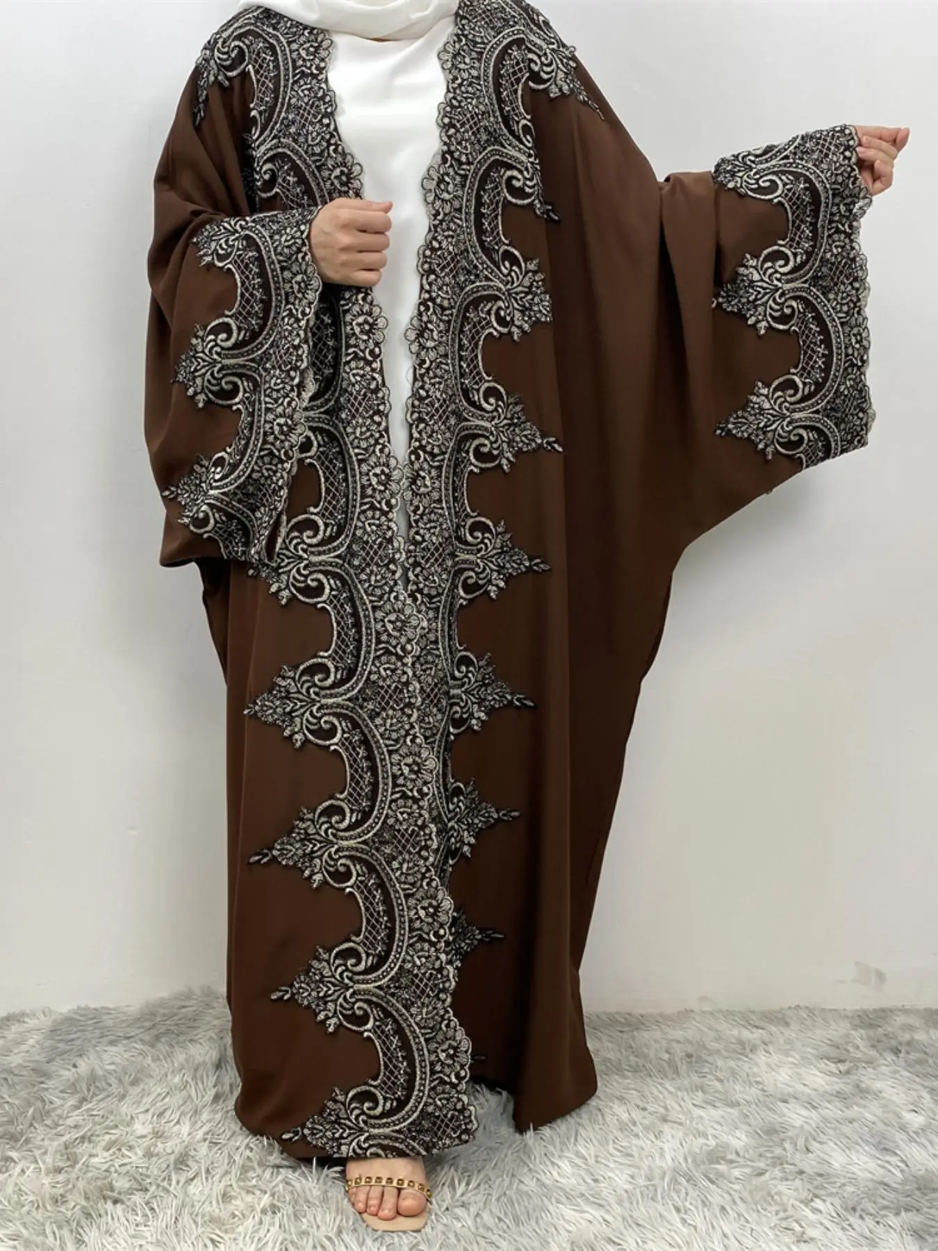 Women's Floral Embroidery Batwing Sleeve Abaya, Modest Long Sleeve Open Front Abaya for Daily Wear, Women's Islamic Clothing for Spring & Fall
