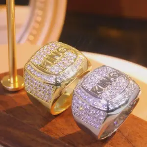 Men's Hip-Hop Statement Ring - Full Pavé Synthetic Zirconia with "KING" Lettering, Daily Wear Party Jewelry, Perfect Christmas Valentine's Day Gift for Him Bold Statement Jewelry, Ideal for Daily Wear, Parties & Holiday Gifts Elegant Glittering Ring Solit