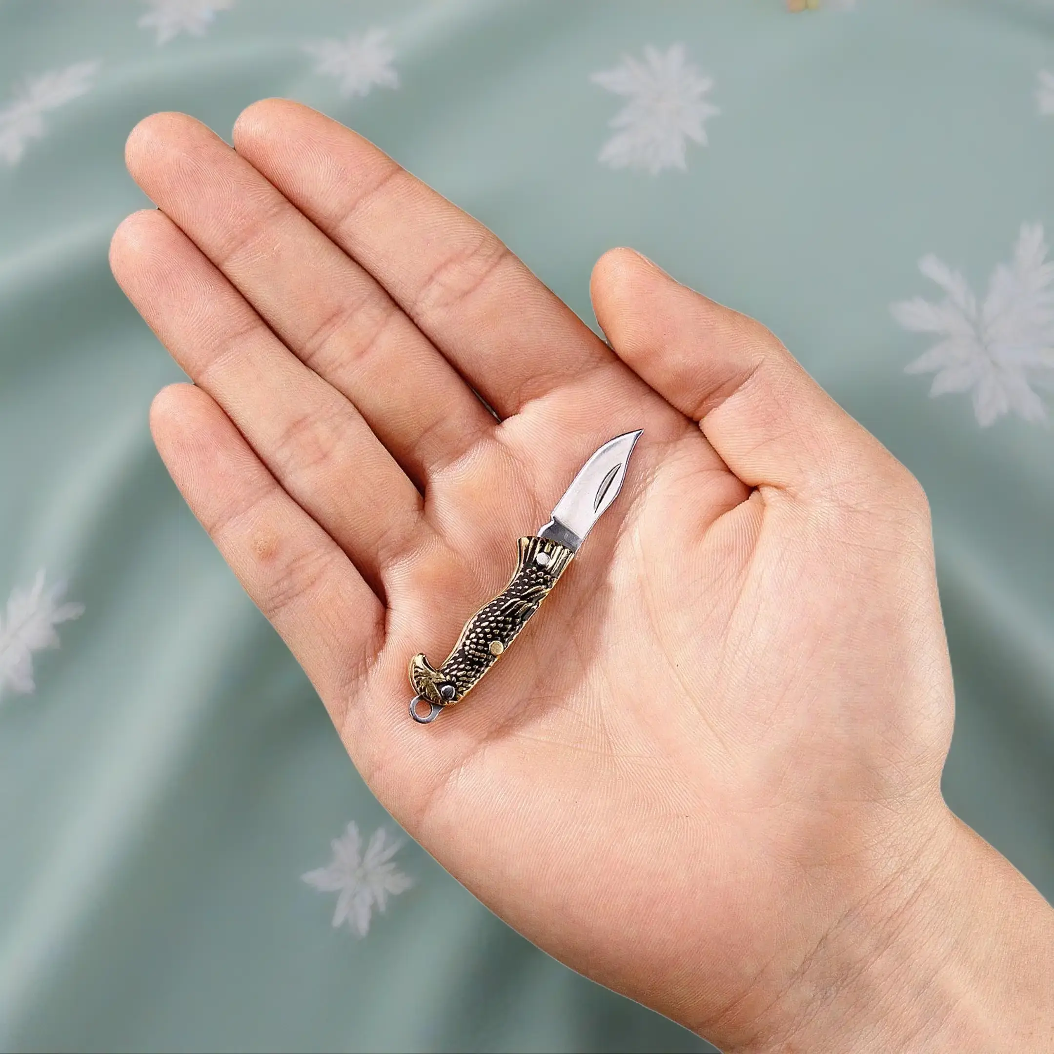 Mini Fish-Shaped Foldable Paring Knife - Vintage Brass Handle Keychain Tool, Thick Rustproof Stainless Steel Blade, Durable Multipurpose Portable Carry Tool for Fruit&Crafts, Outdoor Camping, Kitchen Block, Durability