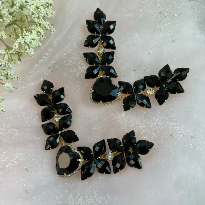 applique to decorate flip flops, chain of rhinestone for handwork, rhinestones to decorate sandals, chain for shoes, metal applique Footwear