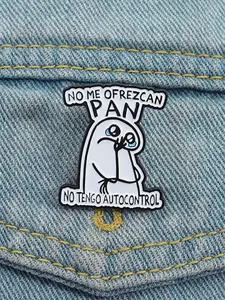 Funny Spanish Quote Enamel Brooch Don't Give Me Bread I Have No Self, Cute Cartoon Character Alloy Badge for Fashion Accessories