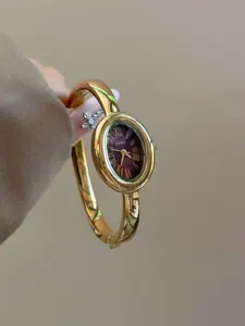 Women's Oval Quartz Watch, Geometric Design, Water-Resistant, Elegant Bracelet Style, Fashionable Commuter Accessory, Casual Analog Watch, Fashionable Wristwatch