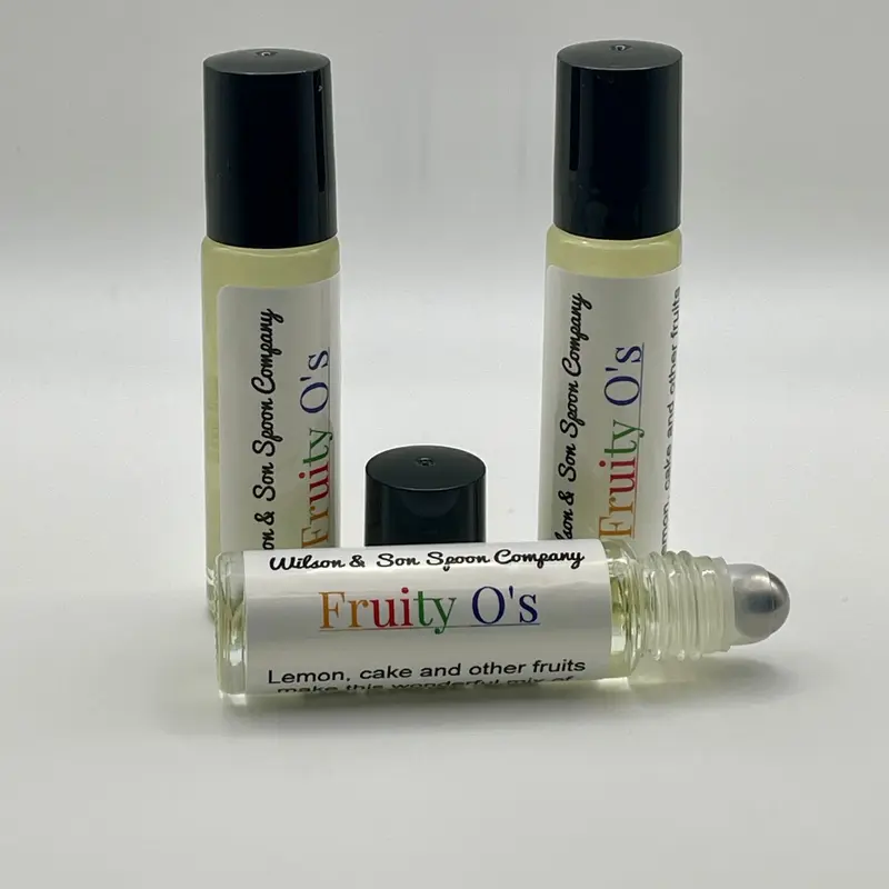 Wilson & Son Spoon Company Fruity O's Vegan Scented Almond Body Oil - Unisex Roll-On Body Oil, 10 ml/0.34 fl oz Travel-Size Bottle, Easy to Apply, Long-Lasting Sweet Fruit Scent, Ideal for Daily Use & On-The-Go Touch-Ups