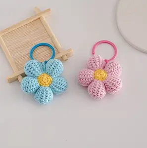 Set of 2 Crochet Daisy Flower Keychain | Cute Him and Hers Gift | Couple Matching Keychain Set | Relationship Gifts | Valentine's Day Gift