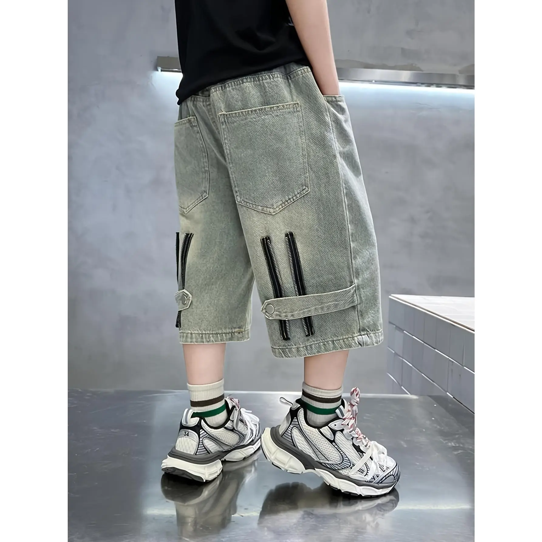 Boys' Lightweight Denim Shorts - Preppy Cropped Style, Zip Fly-Button Closure, Breathable, Durable, Graphic Design, for 11-12y,13-14y,15-16y Kids' Back to School, Playdate, Picnic Outfits