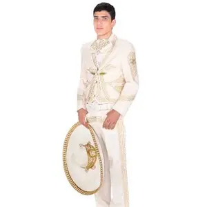Traje Charro Hueso con Detalles de Oro – Hombre, Importado de México