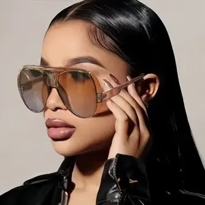 Trend Oversized Pilot Sunglasses Women Luxury Brand Designer Big Frame Cycling Sun Glasses Men Punk One Piece Len Black Yellow Sunglasswomen