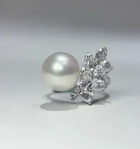 Natural freshwater pearl 10-11mm leaf-shaped diamond ring