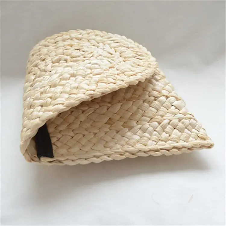 Straw Hand Woven Rattan 7x11 Clutch Bag Purse - Magnetic Close & Inner liner – Perfect for outdoors, beach or summer - Sturdy Box Shipping