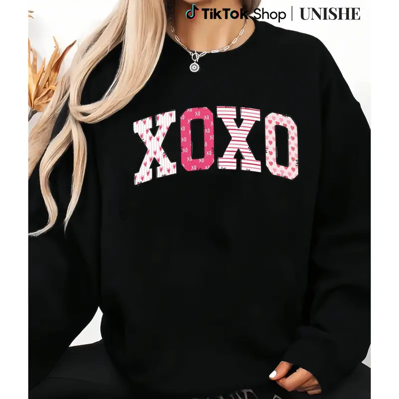 Valentine's Day Pink Hugs and Kisses Sweater – Women's Retro Crewneck