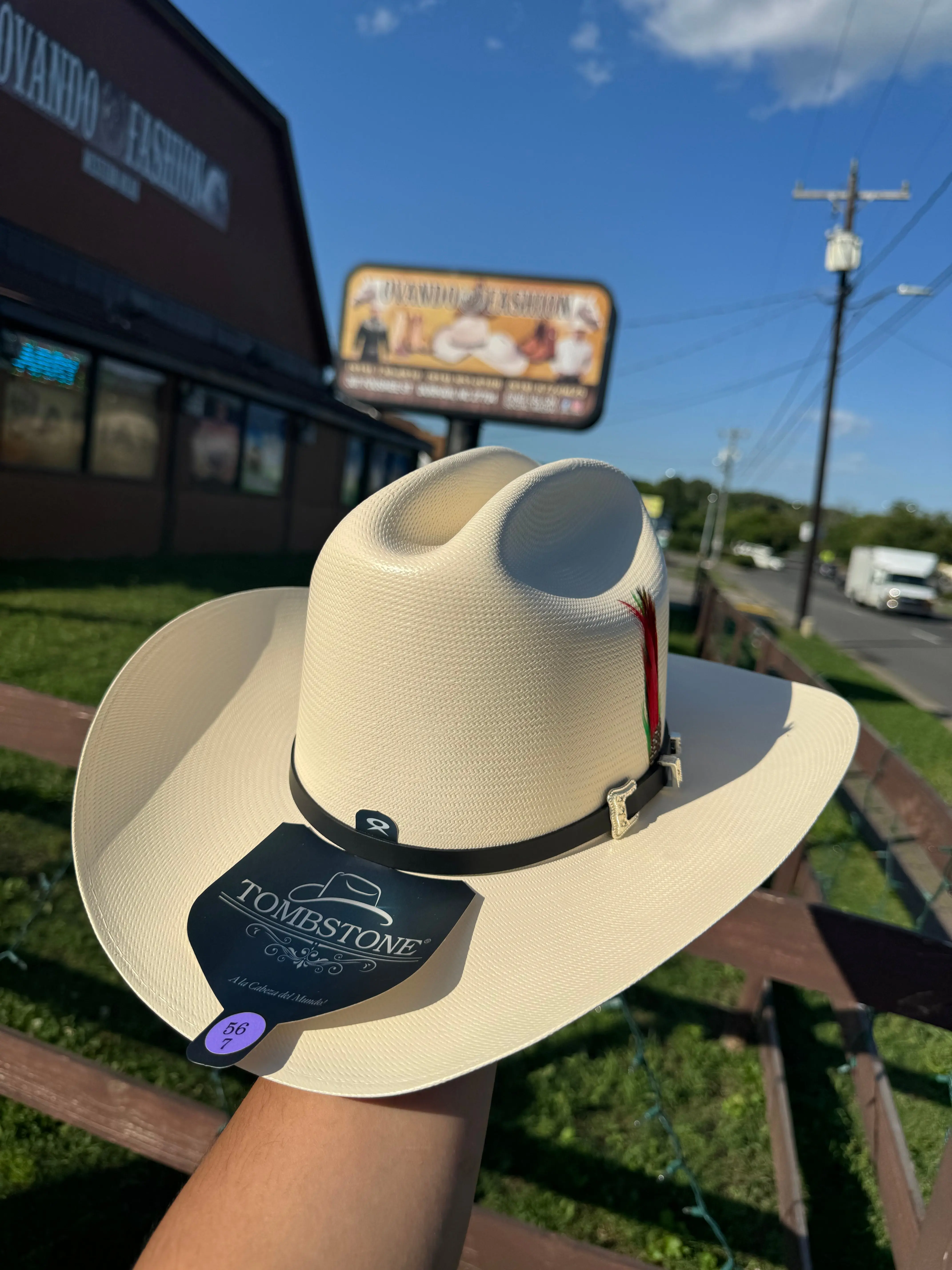 Unisex Johnson Straw Sombrero Tombstone 1000X Casual Hat - Feathered, 4 1/2" Copa/Brim (Brim: 9cm), Plume Accent, Box Included, Special Edition, 4.5" Copa/Brim