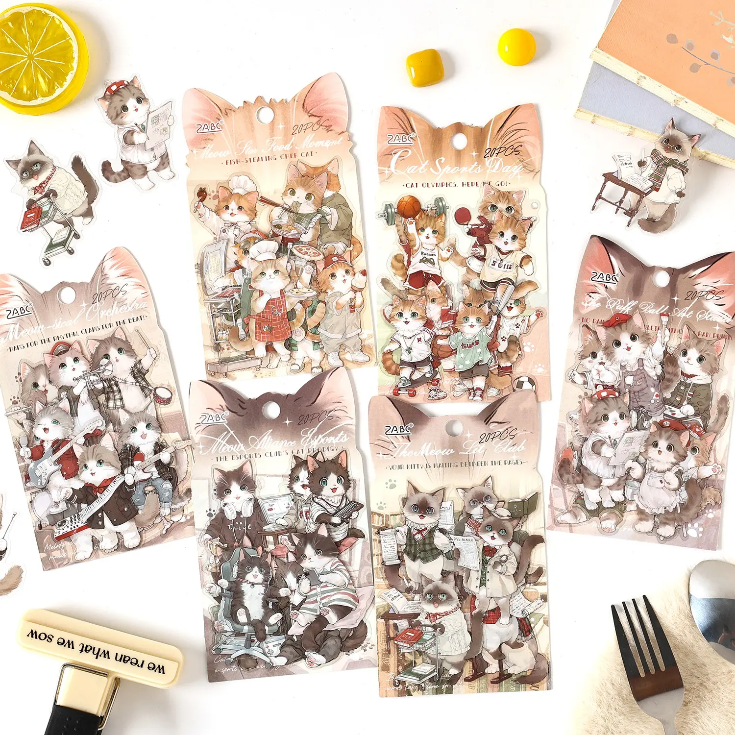 120 Sheets/bag Pet Material Sticker Pack, 6 Styles X 20 Sheets, Cute Cat Theme Decorative Stickers for Journals, Water Bottles, Multi-Scene Decoration