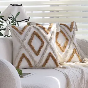 2 PCs Khaki Boho Throw Pillow Covers with Tassels Diamond Pattern Tufted Cushion Cover 18x18 inch Invisiable Zipper 3D Stripe Pillowcase For Living Room Couch Sofa