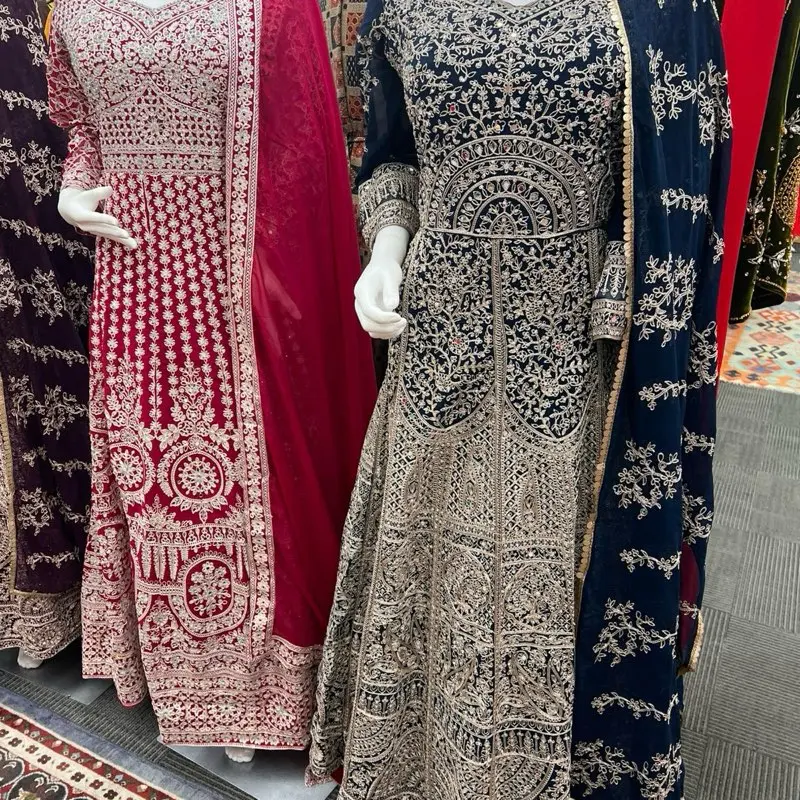 neazi dres’s red blue