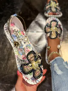 Summer Bestseller Rhinestone Flower Sandals for Women, Outdoor Flat Slip-Ons, Handmade Beaded Beach Shoes, Large Sizes