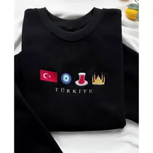 Turkey Flag Sweatshirt – Cozy Türkiye Pride Crewneck, Minimalist Pullover, Turkish Travel Gift
