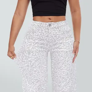 ONESO Wide Leg BBL Jeans Stretchy Mid Low Rise Denim Pants Womenswear Basic Cheetah Print Fitted Minimalist Bottoms