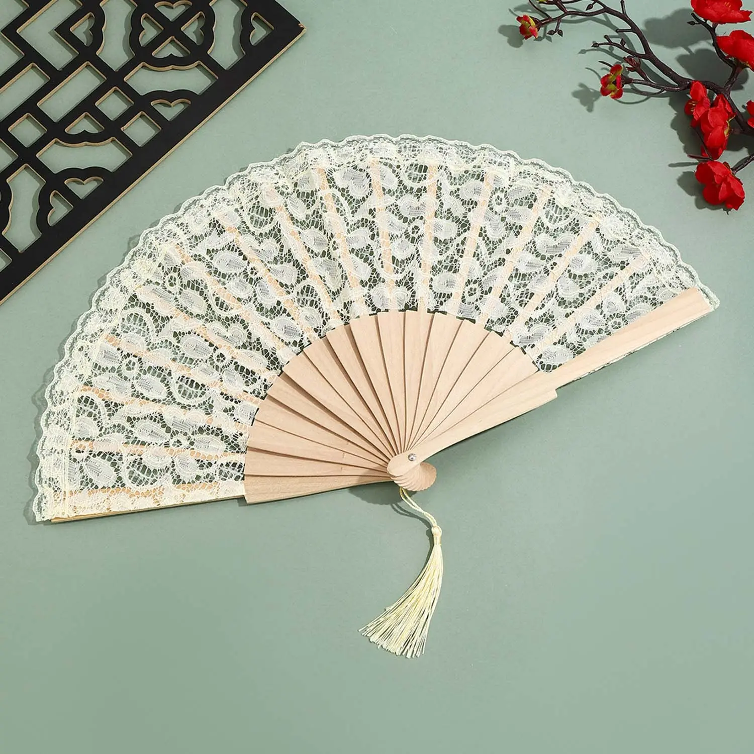 Vintage Lace Wood Fan, Wedding Bridal Photography Prop, Wedding Hand Fans, Victorian Style Fringe Fan, Bohemian Lace Wooden Handle Fan Decoration