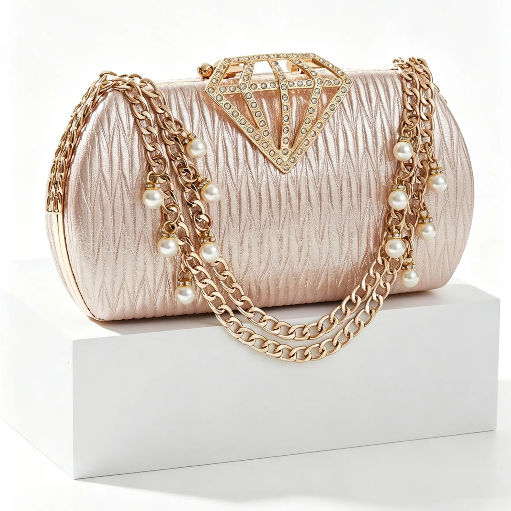 Sparkly Women's Champagne Clutch Purse Evening Bag with Diamond Shape Buckle Pearl Charms Chains Bridal Formal Bag Elegant Lady Wedding Handbag Dinner Clutches Bag for Graduation Banquet Glamorous Prom Party Bridal