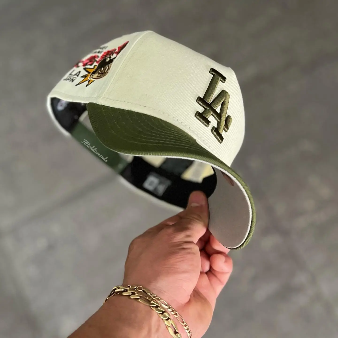 New Era MLB LA Dodgers & NY Yankees 9FORTY 59FIFTY Snapback Adjustable Baseball Cap Ivory Cream Olive Green Embroidered LA Logo Curved Brim Adjustable Unisex Baseball Hat Retro Vintage Streetwear Look Hip Hop Style Fashion Trend 2026 TikTok Viral Headwear