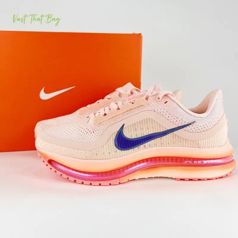 Gradient hot pink rubber outsole soft peach mesh athletic shoes flexible knit lining weekday school runs grocery pickup evening relaxed friend outdoor meetup plans