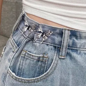 1 set of butterfly waistband buckle