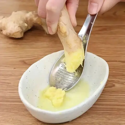 Ginger Grater Spoon, Manual Garlic Crusher, Non-Charging Kitchen Gadget