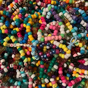 Kandi Singles - Handmade Funky Bracelets For Any Occasion