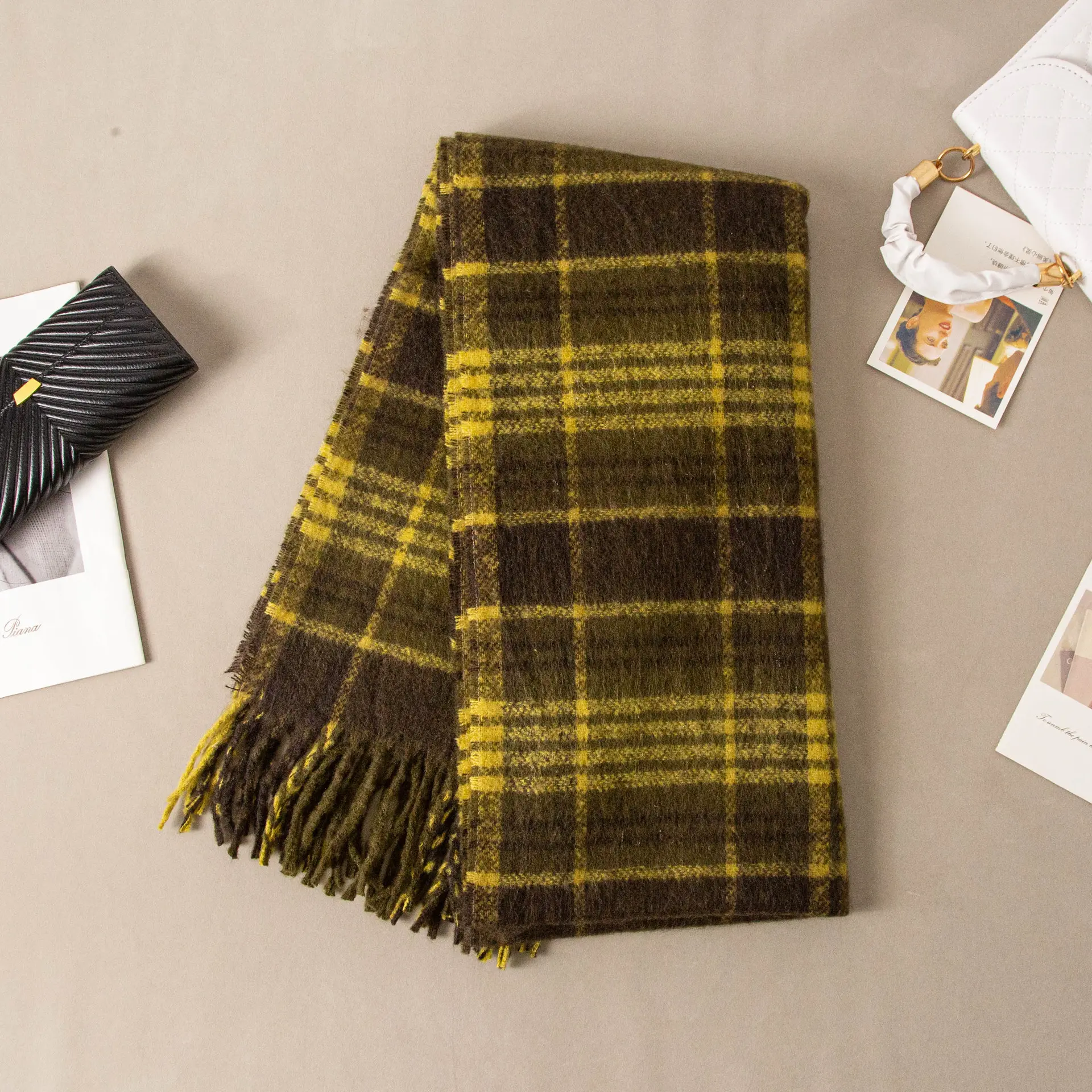 Maillard: tender bud yellow