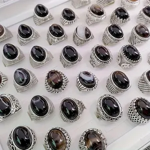 10pcs Retro Fashion Men's Black Agate Ring - Inlay Synthetic Gems, Chunky Wide Face Band Ring Perfect Anniversary Gift, Engagement Wedding Ring(Size 7-11 Random)