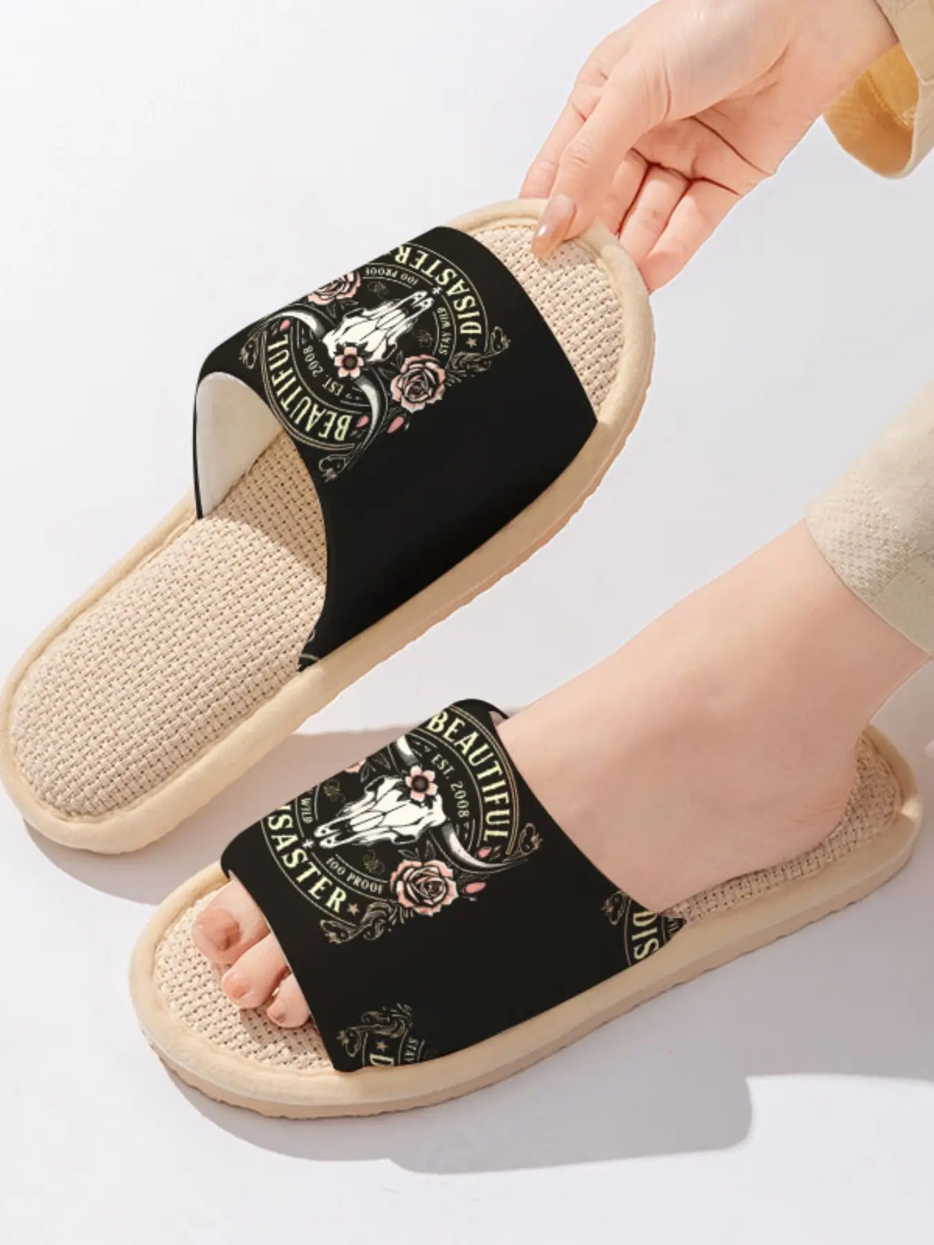 American Vintage Bull Skull & Rose + "BEAUTIFUL DISASTER" Slogan | Retro & Edgy Western Style 1 Pair Linen Breathable Non-Slip Sweat-Absorbent Home Slippers For Western Baddies/Vintage Lovers/Edgy Style Fans (Spring Summer/Lounging) Affordable Slippers