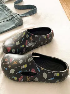 Summer New Cute Cartoon Sandals for Women, Eva Outdoor Beach Shoes, Soft Sole Comfortable Lightweight Slip-On Toe Hole Slippers, Summer Slide Slippers
