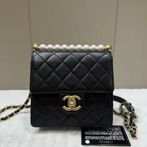 Pre-owned CHANEL Leather Crossbody Bags classic flap mini pearl chain bag 17705409