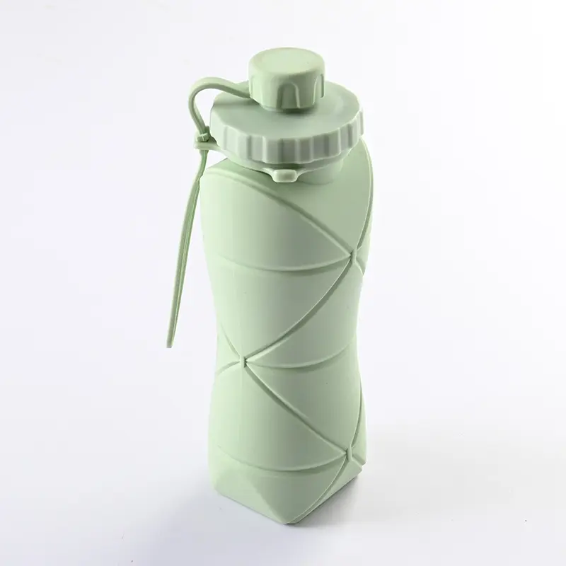 Collapsible Water Bottles, Silicone Foldable Portable Water Bottle 600ml, Lightweight Reusable Leakproof for Travel Camping Hiking Cycling Yoga Sports Outdoor Sports water cup Sports Water Bottle Leak-Proof