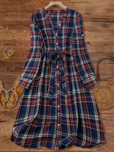 Elegant Plaid V-Neck Long Sleeve Dress for Women, Casual Loose-Fitting Style, New Arrival, Perfect for Daily Wear