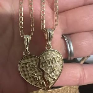 Breakable heart Necklace heart style