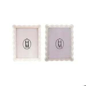 7-1/4"W x 9-1/4"H Scalloped Photo Frame HM0438A