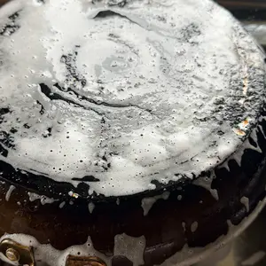 Cliente usando Gihen Multiusos en cocina