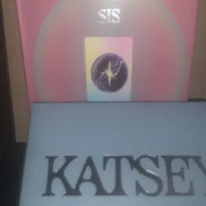 Katseye - SIS (Soft Is Strong) [EP] [Soft Version]  [COMPACT DISC - CD] Extended Play, Softpak