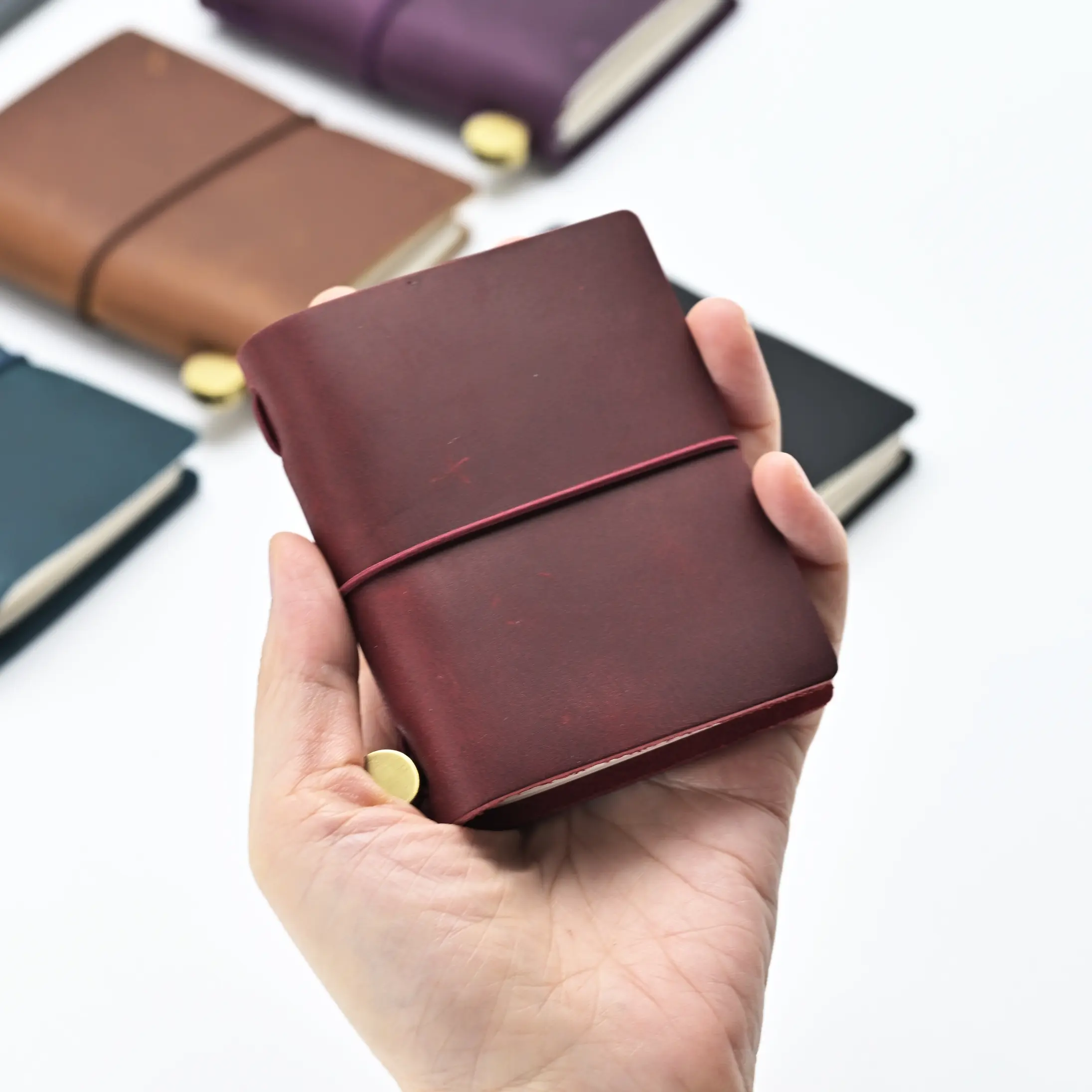 Handmade Cofskin Traveler's Notebook Mini, Loose-Leaf Notepad, Pocket Notebook with 2 Cores, Leather Notebook, Perfect for Christmas, Halloween, Thanksgiving Gifts, Diaries, Handmade Travel Journal