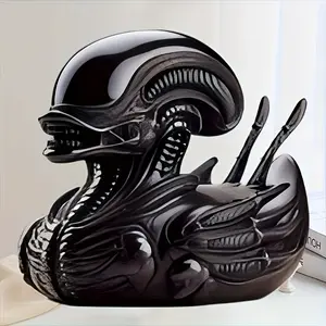Creative Alien Duck Movie Character Resin Statue Figurine, Home Desktop Decoration, Unique Desk Ornament, Fun Collectible Item, Collectible Room Decor