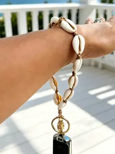 Handmade Shell Keychain, Unique Braided Design, Compact and Stylish, Perfect Gift for Women, Car Bag Accessory, Ideal for Daily Use