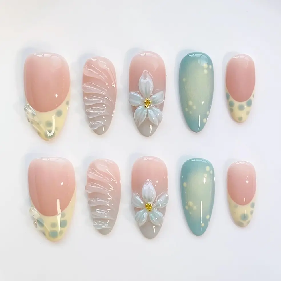 Blooming Green Floral Elegant Press on nails long almond nails/Yellow Nails/Summer Nails/Green Nails/Holiday Nails/Cute Nails/Birthday Nails
