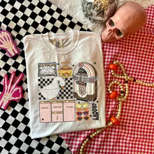 Groovy Goose Graphic T-Shirt, Vintage Retro Style Tee, Cute Goose Print, Jukebox and Friends Design, Comfortable Cotton Unisex T-Shirt, Fun Animal Lover Shirt, Gift for Friends