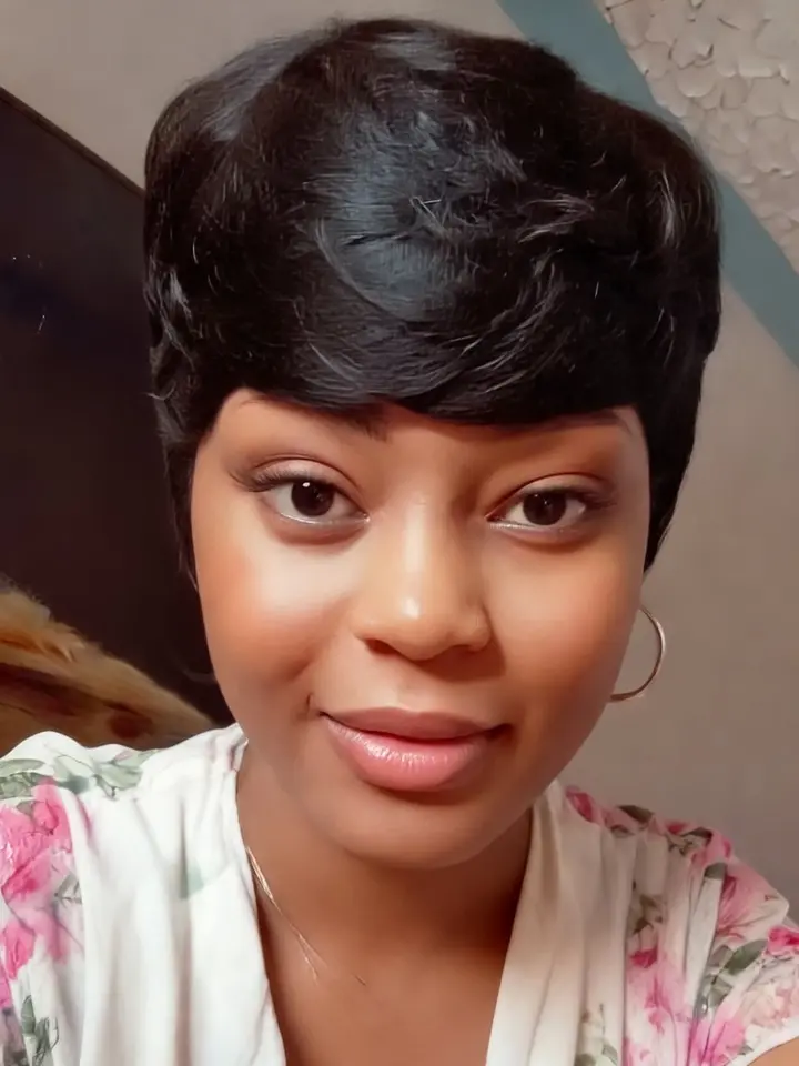 CL HAIR Human Hair Short Wigs Pixie Cut Wigs with Bangs  display picture 1