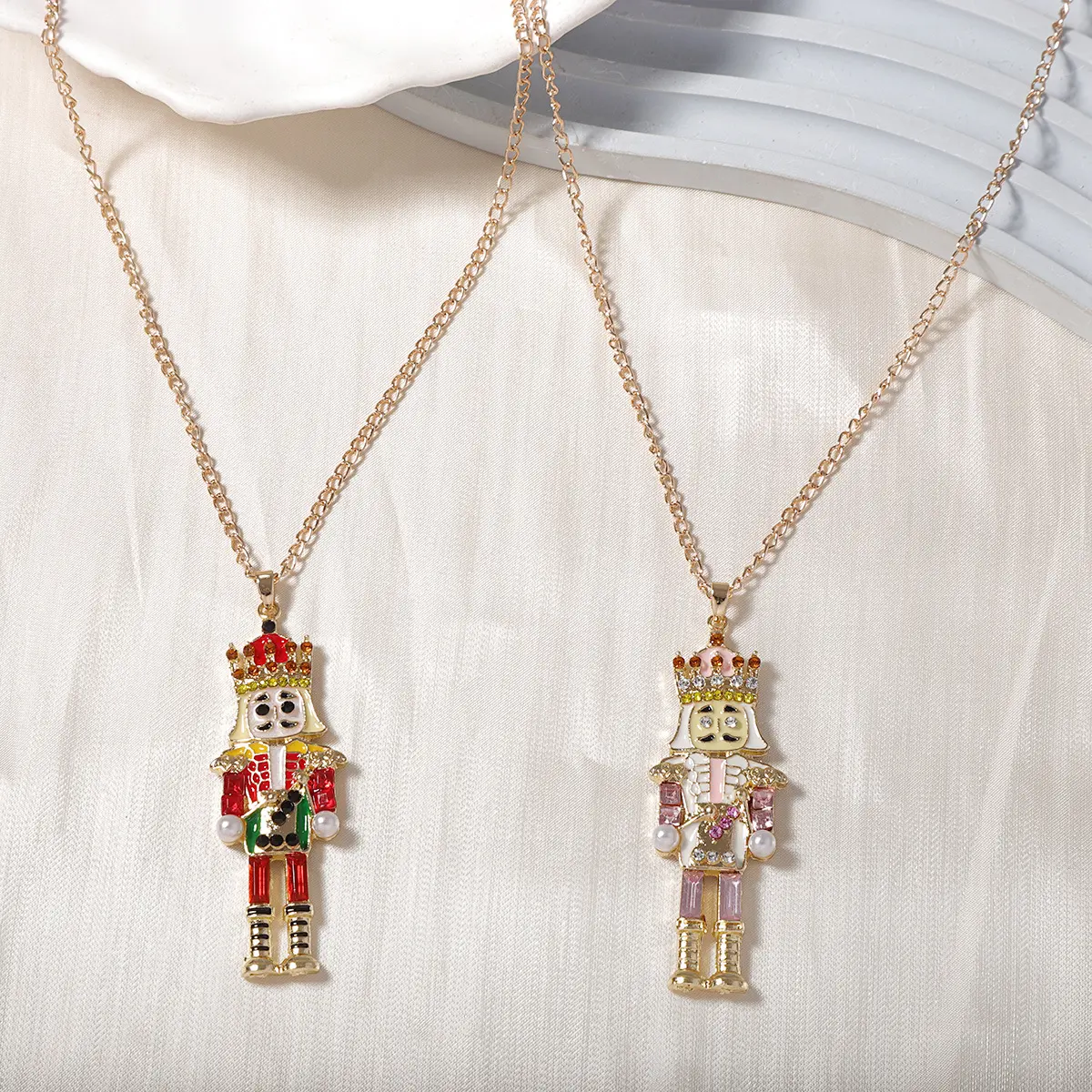 Creative Niche Nutcracker Soldier Alloy Oil Drop Zircon Cartoon Pendant Necklace Simple Style King Necklace Little Man Necklace Human Pendant Creative Gift for Girlfriend Birthday Gift