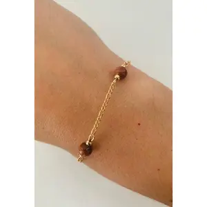 Gold Filled Sandstone Figaro Bracelet | Natural Warmth Meets Classic Style